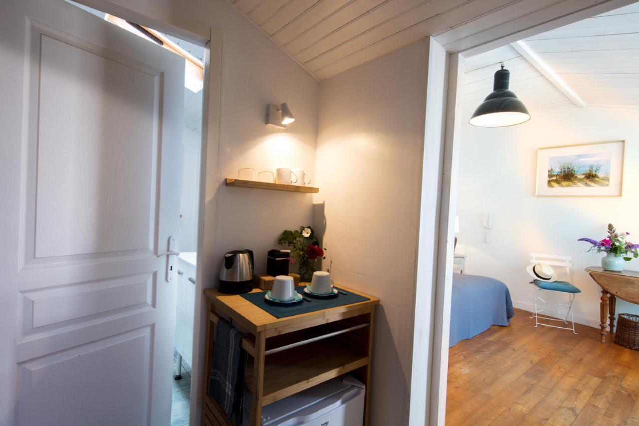 Bed and Breakfast La Venelle De Jericho Ла-Рошель Екстер'єр фото