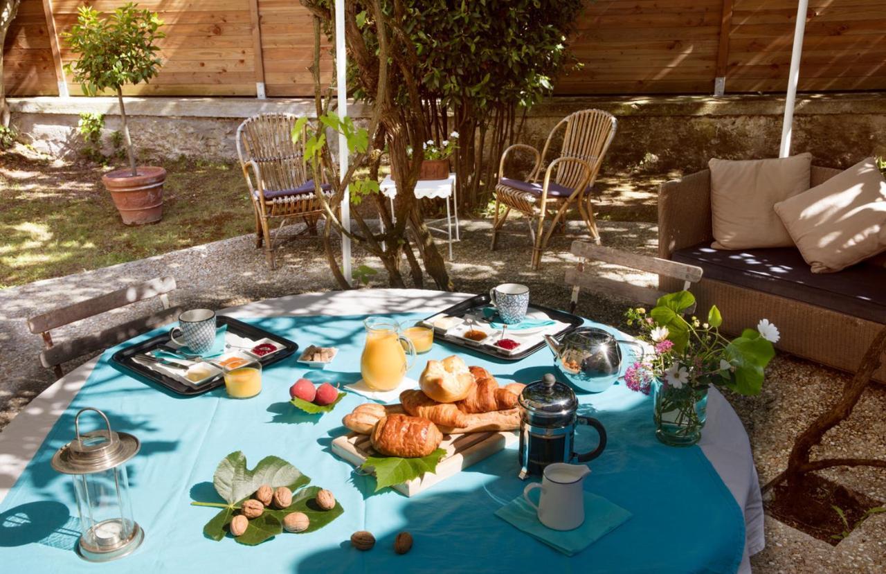 Bed and Breakfast La Venelle De Jericho Ла-Рошель Екстер'єр фото